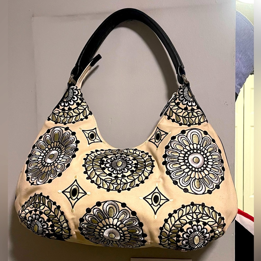 Talbots Ivory Green And Black Canvas Leather Embroidered Hobo Style Handbag